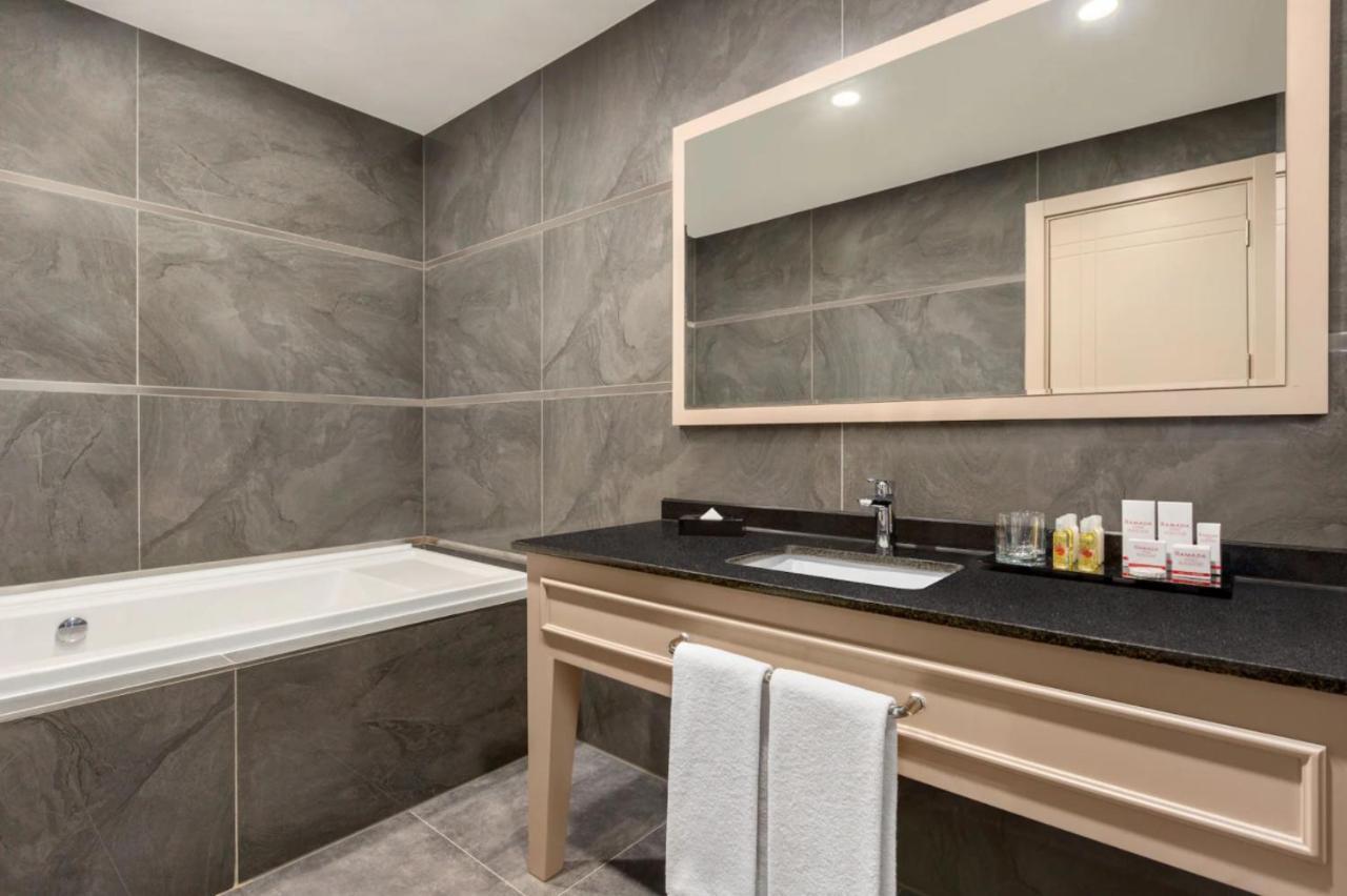 Ramada By Wyndham Adiyaman Hotel Kültér fotó